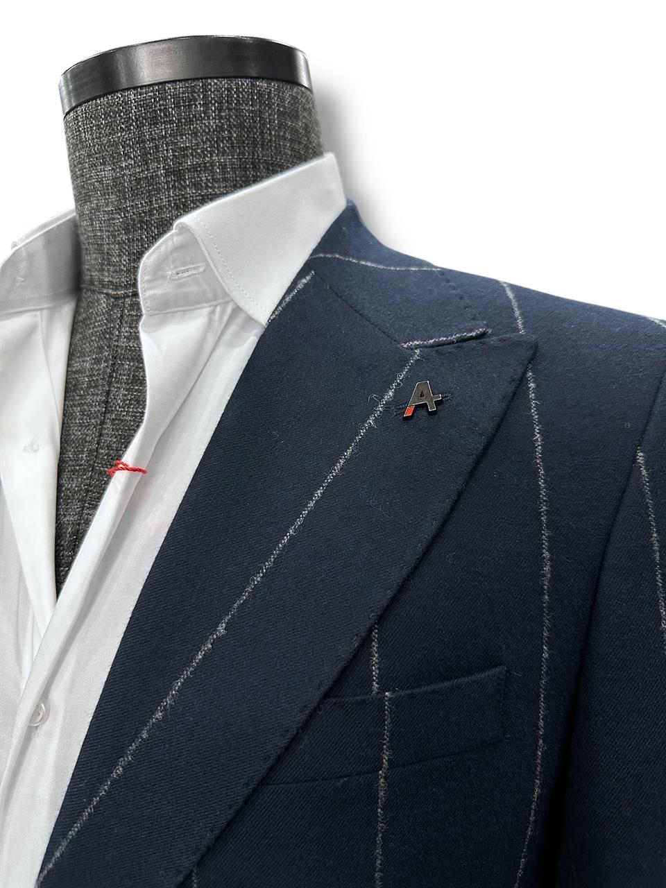 Lacivert Standart Fit Çizgili Takım Elbise - Image 3